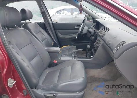 1995 Honda Accord Ex z USA, uszkodzony, nr VIN 1HGCE6668SA029824